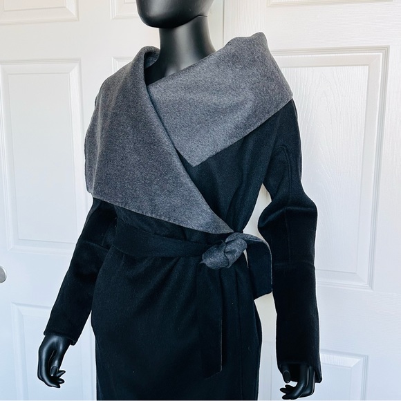NWT DVF Doubleface Wool Wrap Coat Reversible Marilyn XS Black  Gray Gown - Picture 2 of 11